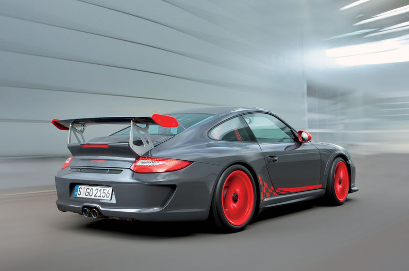 Illustration for article titled 2010 Porsche 911 GT3 RS: Track-Ready, Street-Legal And More Power